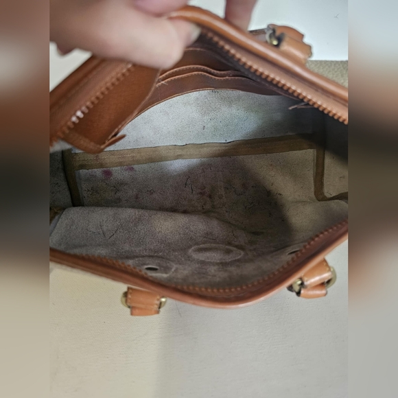 Dooney & Bourke Speedy Satchel Bag in cream leather - Picture 9 of 15